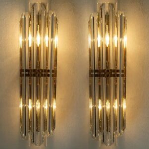 triedro-wall-sconce